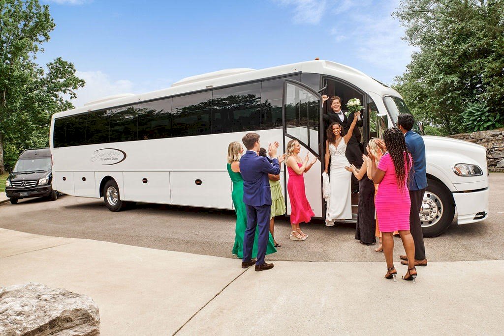 Romantic Rides: Discovering Nashville's Charm for Your Wedding Day Journey